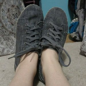 K9 by rocket dog low cut sneakers